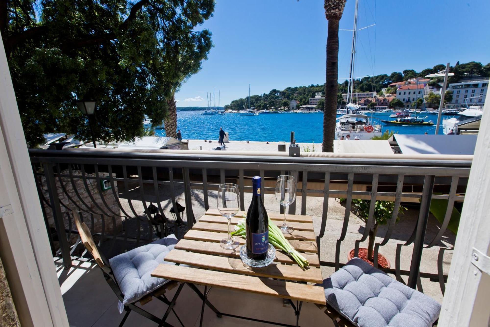 Riva Yacht Hvar Town Apartment Exterior foto