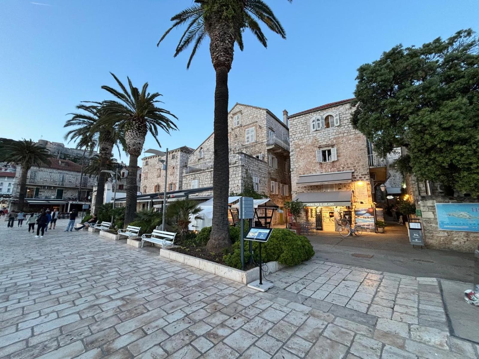 Riva Yacht Hvar Town Apartment Exterior foto